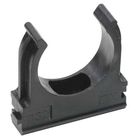 Держатель IEK 32 мм с защёлкой, черный (CTA10D-CF32-K02-050) Держатель IEK 32 мм с защёлкой, черный (CTA10D-CF32-K02-050)