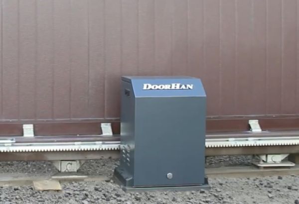 Привод для откатных ворот Doorhan SLIDING-5000, 5000 кг, интенсивность 100%