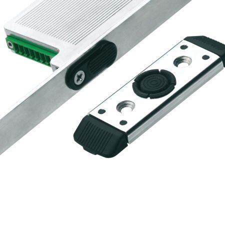 Электромеханический многоточечный замок dormakaba M-SVP 2200 антипаника, для деревянных дверей