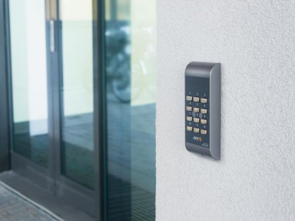 Считыватель бесконтактных карт Axis A4011-E