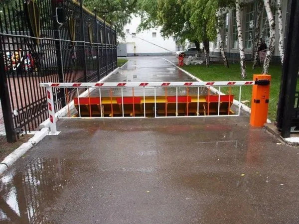 Дорожный блокиратор Сатурн Конверсия гидравлический, врезной