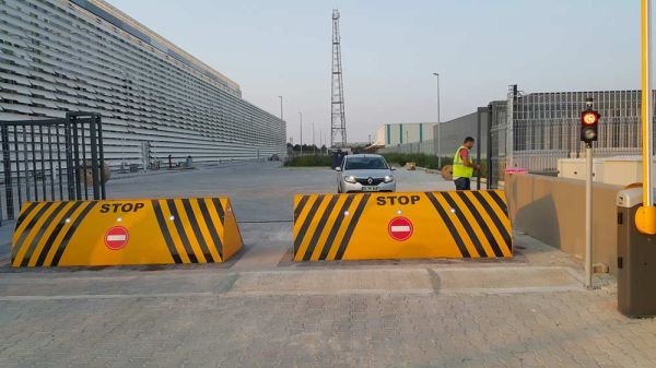 Блокиратор дорожный гидравлический HRB 600 (HRB-25R60), длина 2500 мм