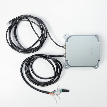 Стационарный RFID считыватель UHF SLR 2000