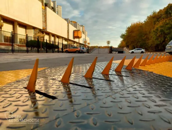 Препятствие противотаранное ППШ-СБ 3000 шипованное, электромеханическое