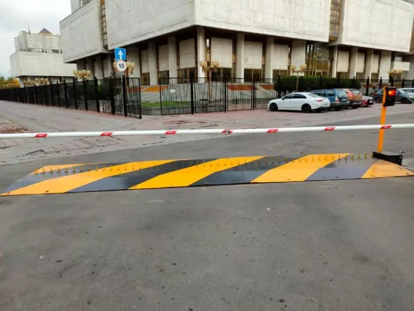 Препятствие противотаранное ППШ-СБ 3000 шипованное, электромеханическое