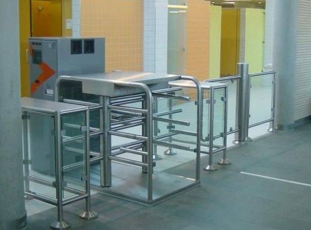 Двухпроходный роторный четырехлопастной полуростовой турникет Gotschlich Vario 1100 D-90 (6VAR11D4A)