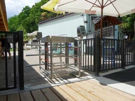 Двухпроходный роторный двухлопастной полуростовой турникет Gotschlich Vario 1100 D-180 (6VAR11D2A)