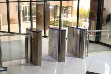 Центральный модуль раздвижного турникета Came Sliding Gate GL, 550 мм (SGL02C) Центральный модуль раздвижного турникета Came Sliding Gate GL, 550 мм (SGL02C)