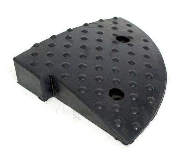 Съезд с бордюра резиновый СР-55-1 концевая часть