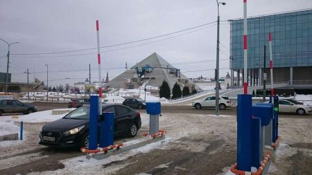 Шлагбаум автоматический скоростной Фантом Спринт S3000 с круглой стрелой 3 м и системой откидывания