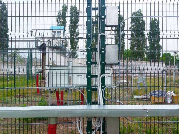 Система охраны с нелетальным электрошоковым воздействием Молния Система охраны с нелетальным электрошоковым воздействием Молния