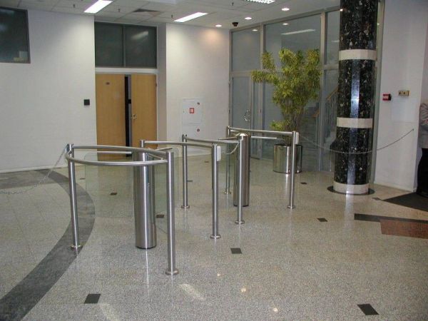 Роторный турникет Gunnebo GlasStile R Type A Роторный турникет Gunnebo GlasStile R Type A