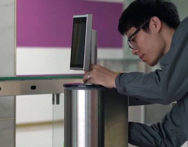 Биометрический считыватель ZKTeco FaceDepot-7BL [CH] (EM) с кронштейном для установки на турникет