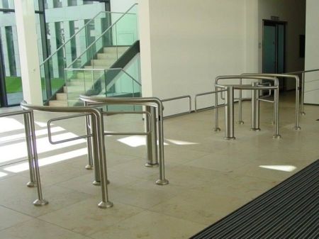 Роторный полуростовой турникет Gotschlich Gyro Holm Classic (6GYH3AEC-C)