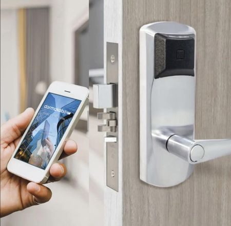 Электронный замок dormakaba Saflok RT Plus ESM, матовый хром (79PS03012EF30-626) Электронный замок dormakaba Saflok RT Plus ESM, матовый хром (79PS03012EF30-626)