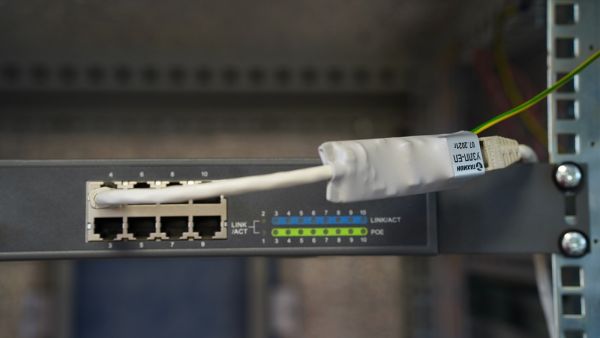 Устройство Тахион УЗЛП-ЕП для защиты портов в сети Ethernet c питанием РоЕ