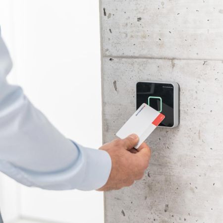 Считыватель-антенна dormakaba 9001-K5 (TP4)