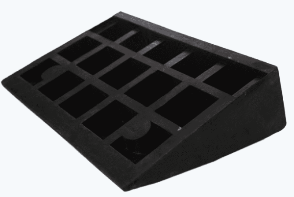 Съезд с бордюра резиновый СР-140-1 средняя часть